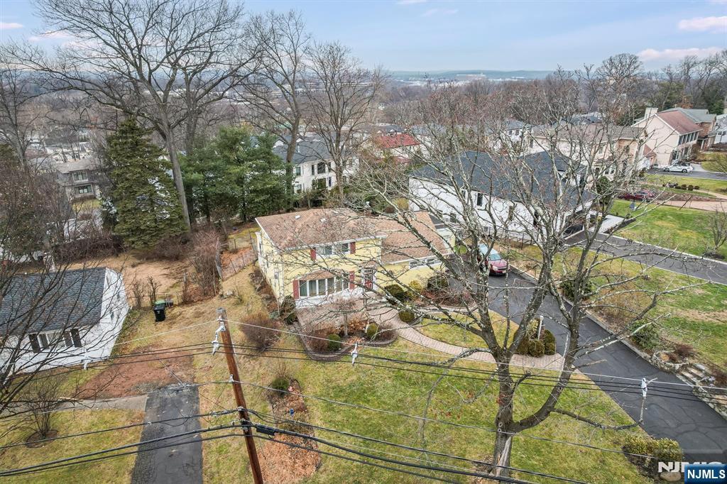 105 Circle Drive