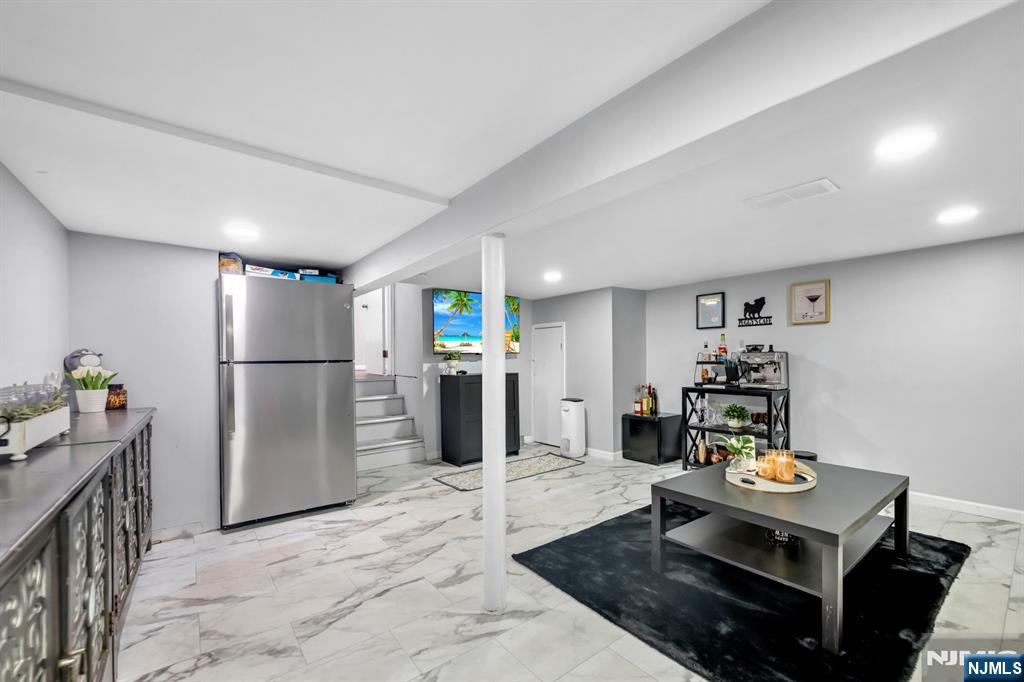128 Bell Avenue