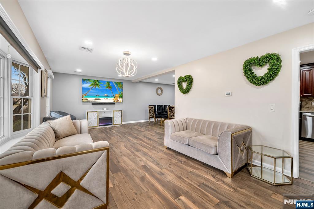 128 Bell Avenue