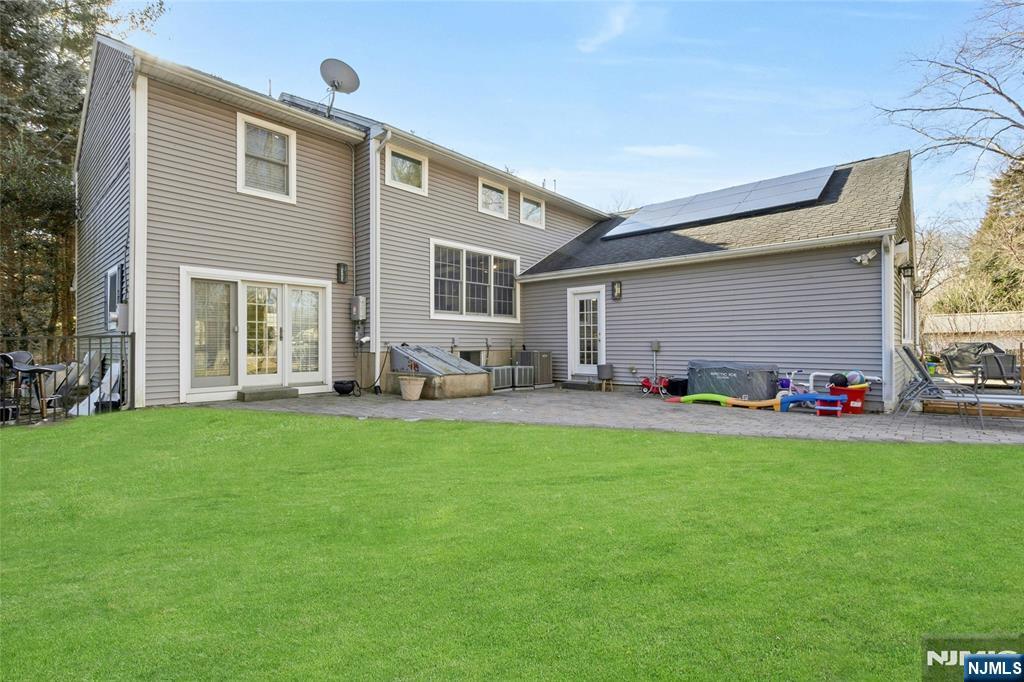 528 Baylor Avenue