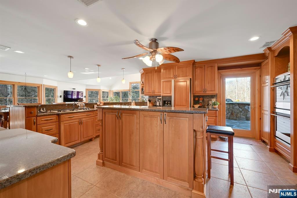 285 Chestnut Ridge Road