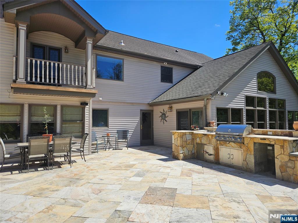 285 Chestnut Ridge Road