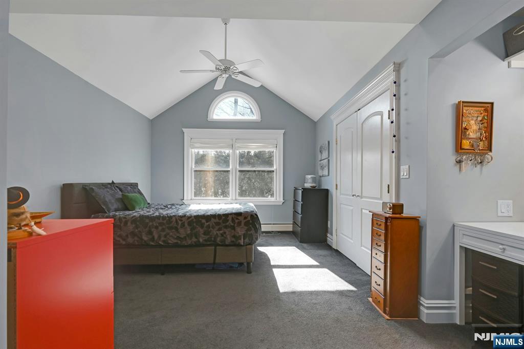 285 Chestnut Ridge Road