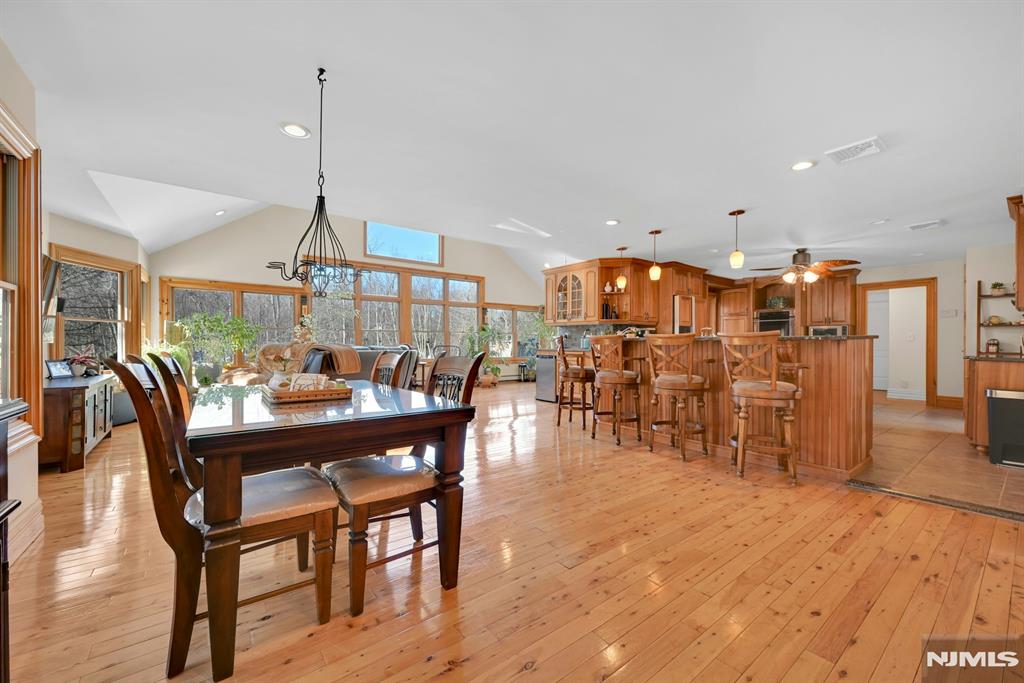 285 Chestnut Ridge Road