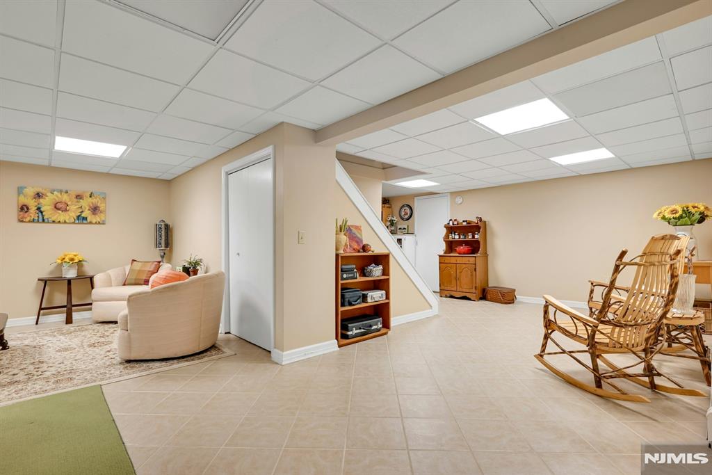 285 Chestnut Ridge Road