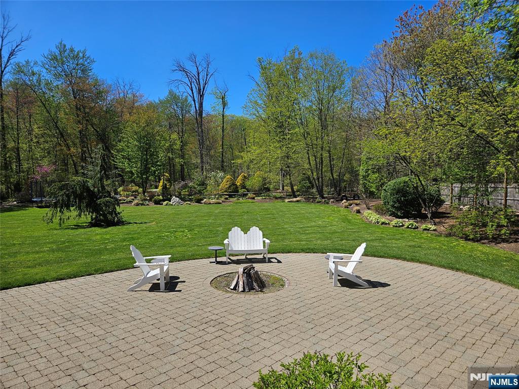 285 Chestnut Ridge Road