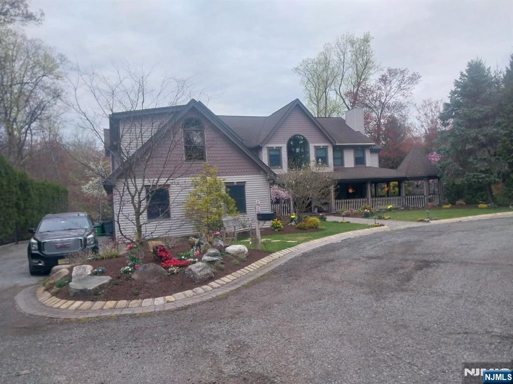 285 Chestnut Ridge Road