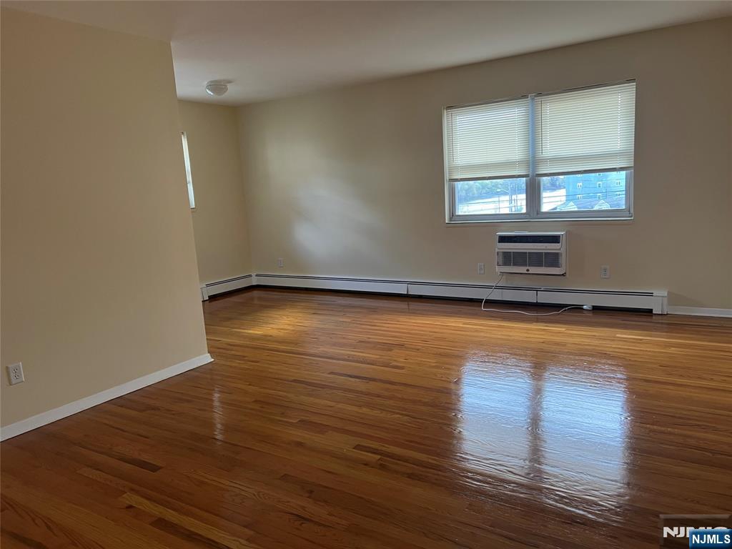275 River Road
