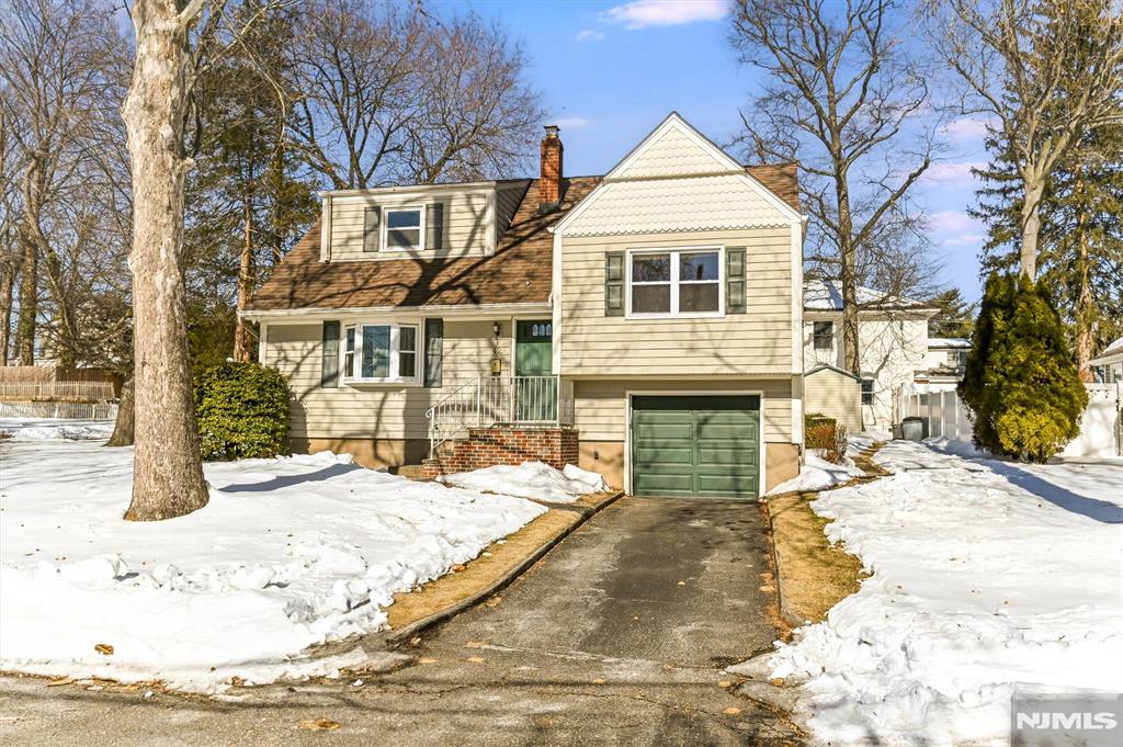 42 Lenox Avenue