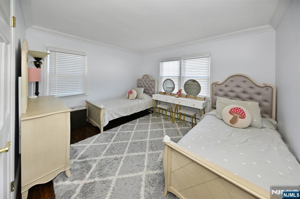 767 Koch Peak Avenue