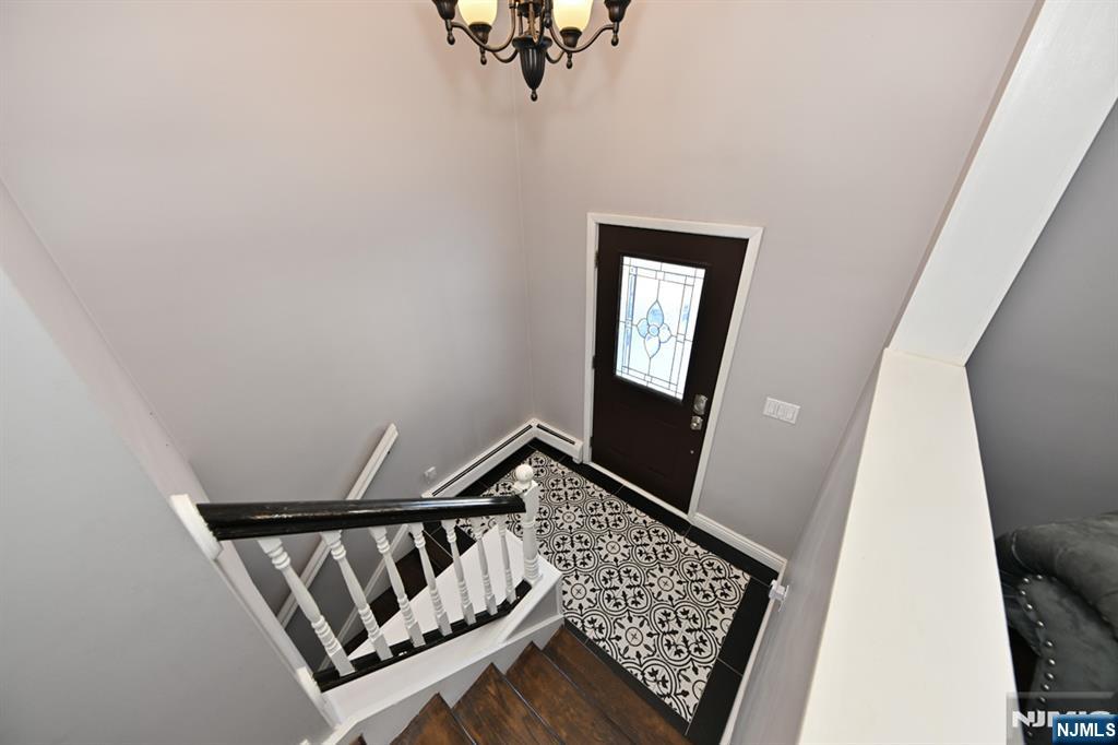 767 Koch Peak Avenue