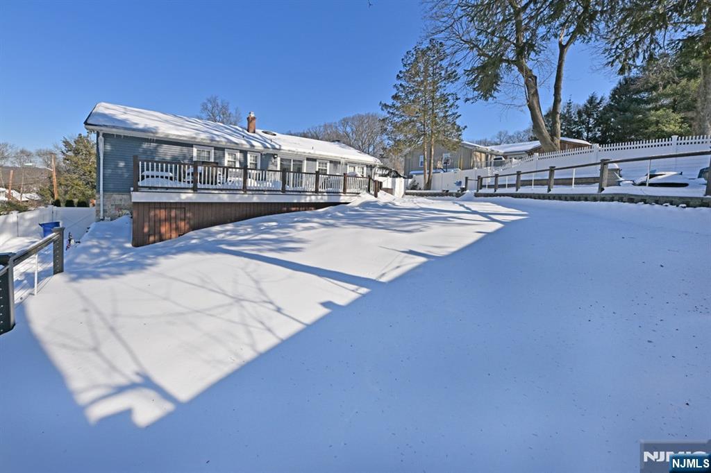 767 Koch Peak Avenue