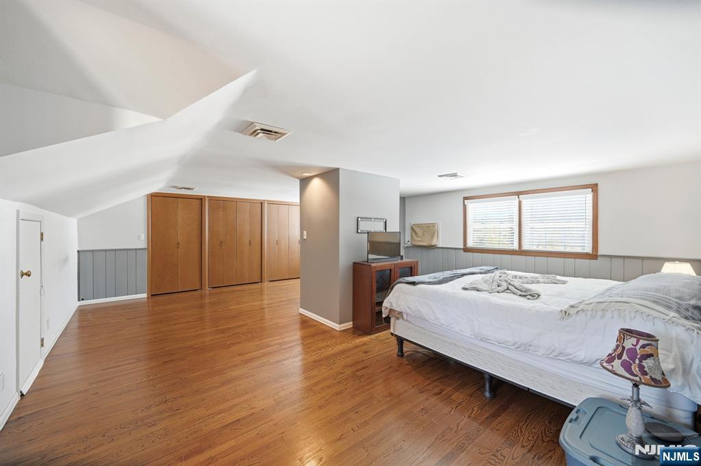 17 Pascack Road