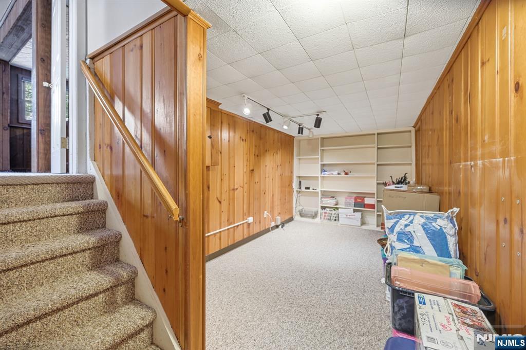 17 Pascack Road