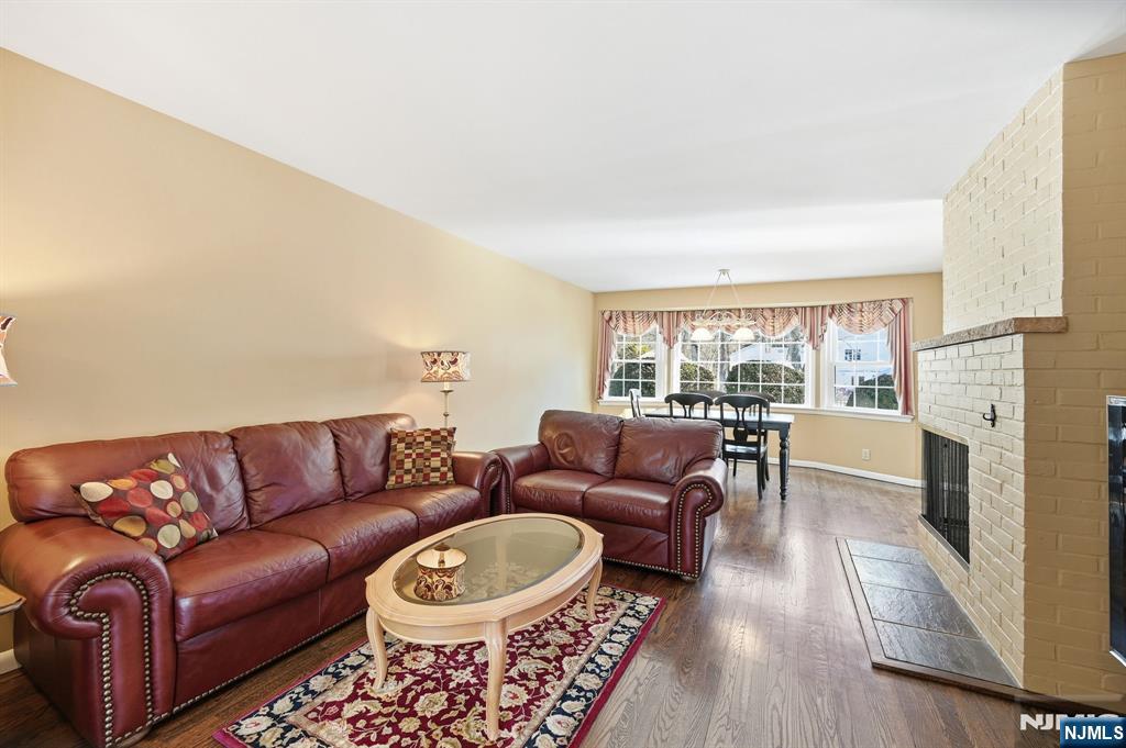 17 Pascack Road