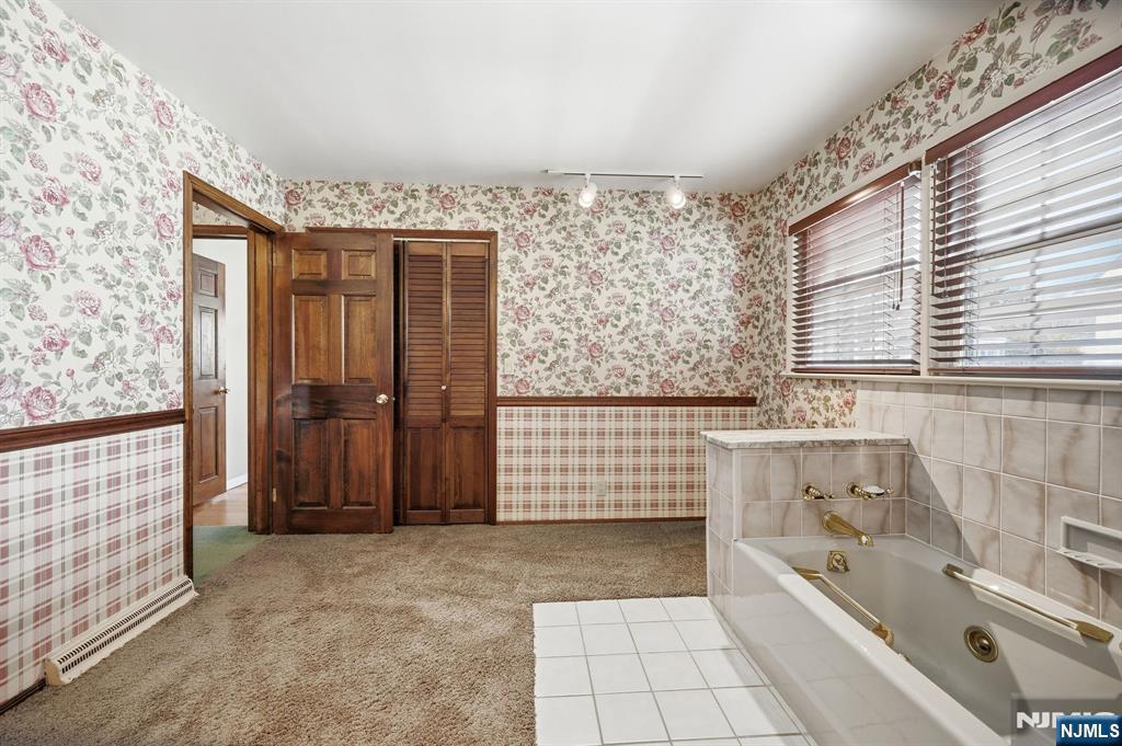 17 Pascack Road