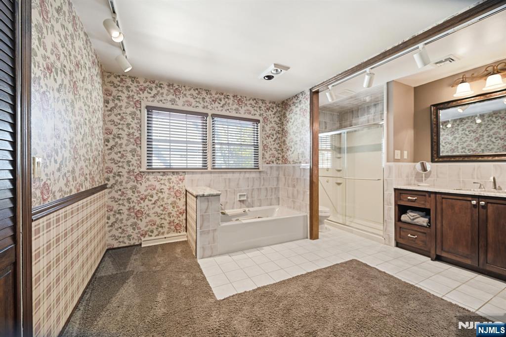 17 Pascack Road