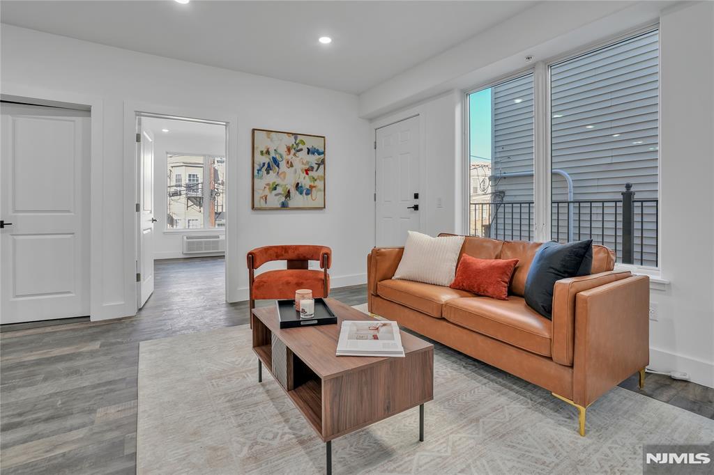 521 10th Street B1