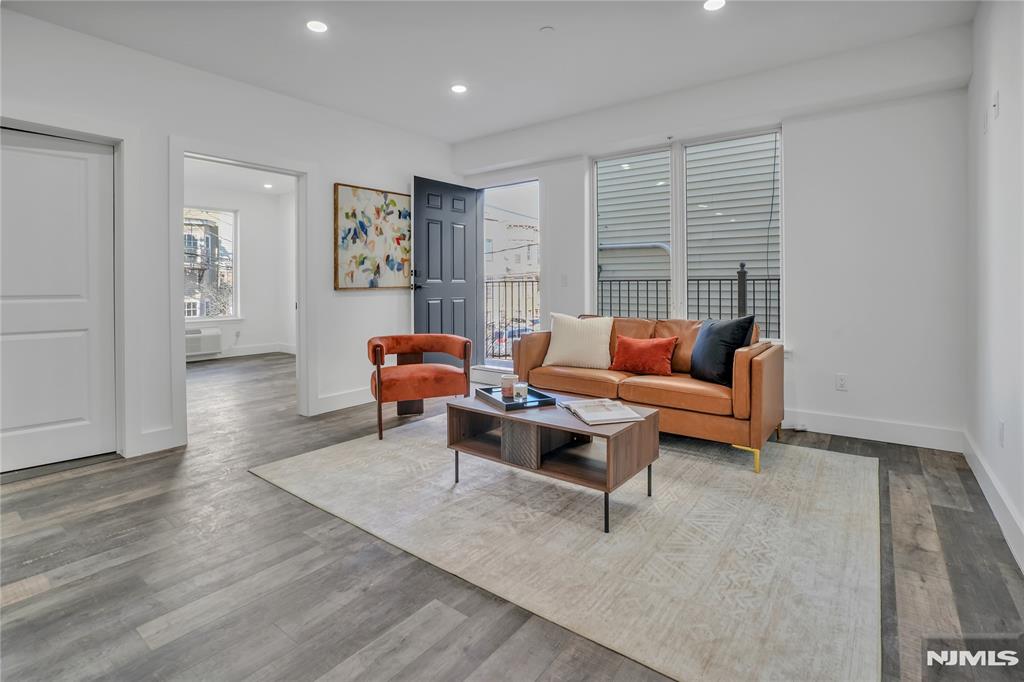 521 10th Street B1
