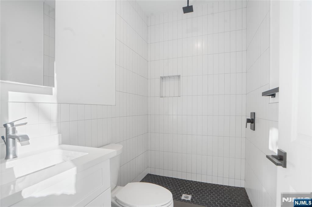 521 10th Street A2