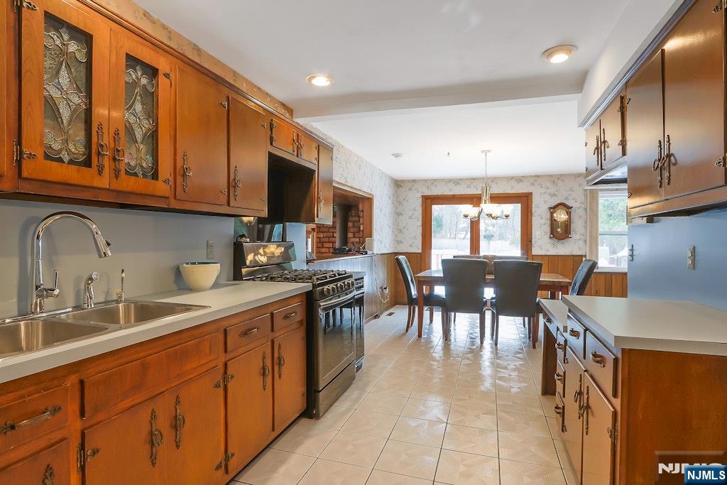 52 Deer Trail Road