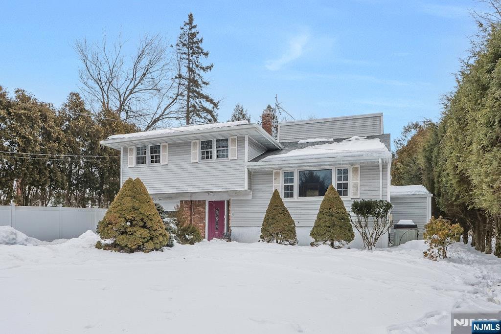 52 Deer Trail Road