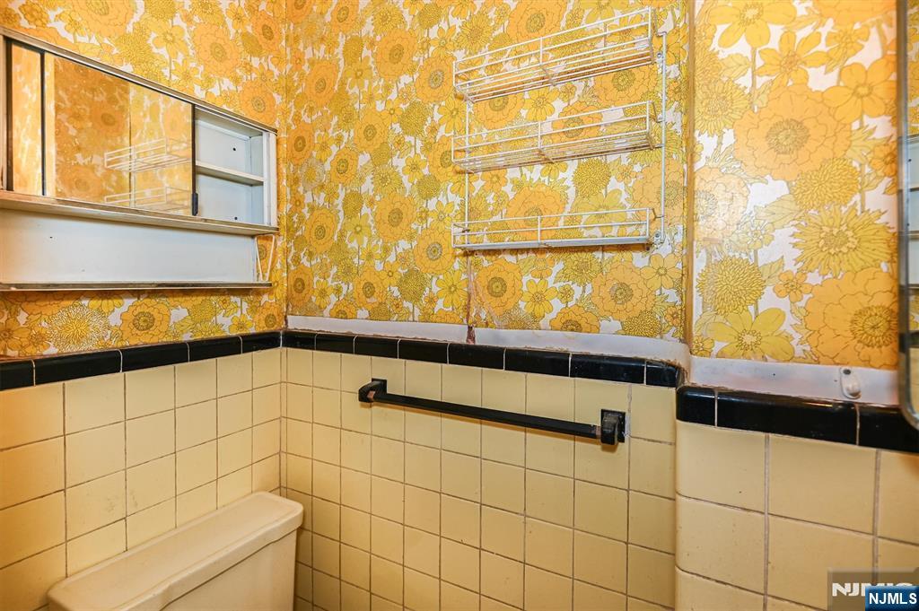 286 Ridgewood Boulevard