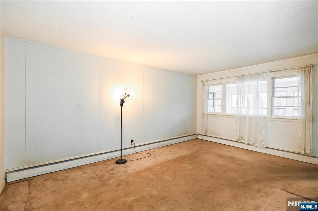 286 Ridgewood Boulevard