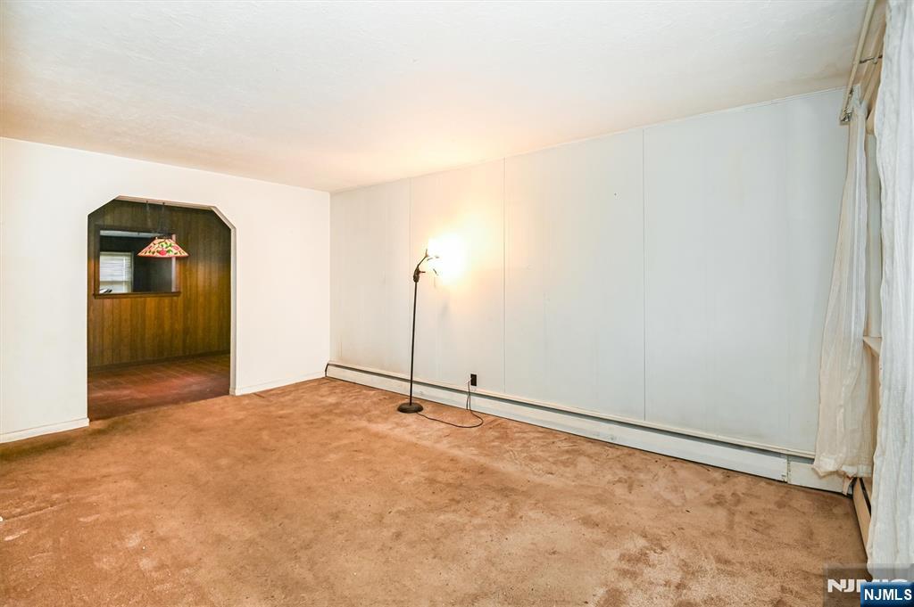 286 Ridgewood Boulevard