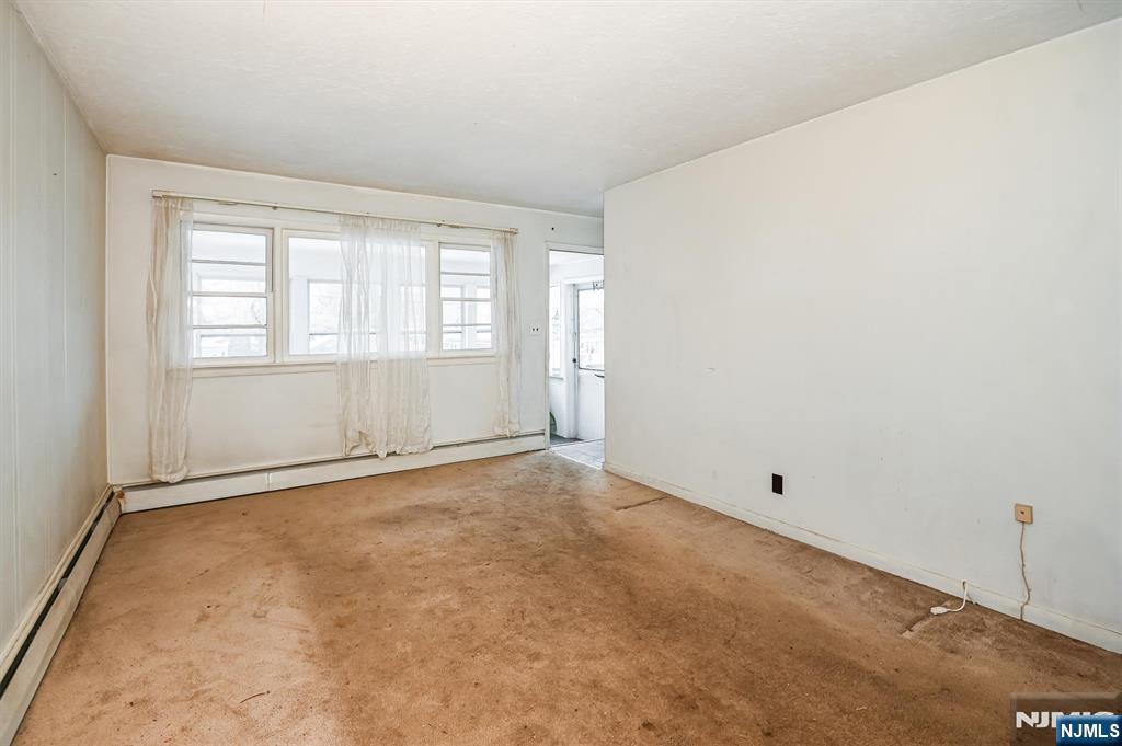 286 Ridgewood Boulevard