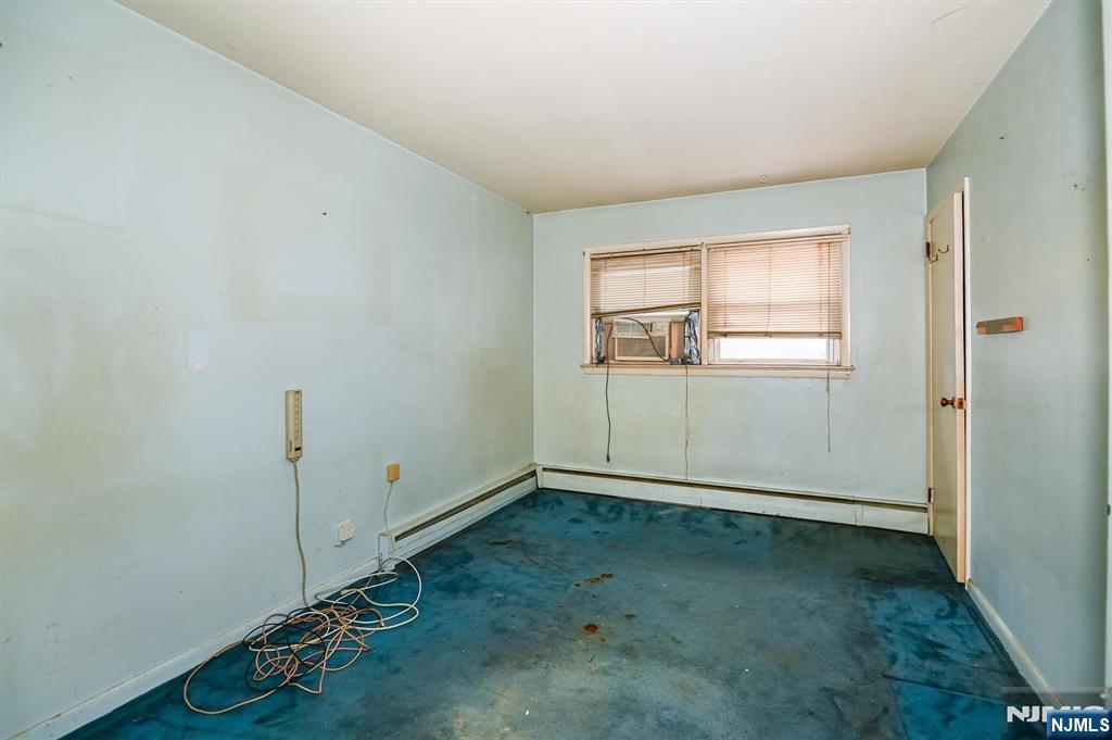 286 Ridgewood Boulevard