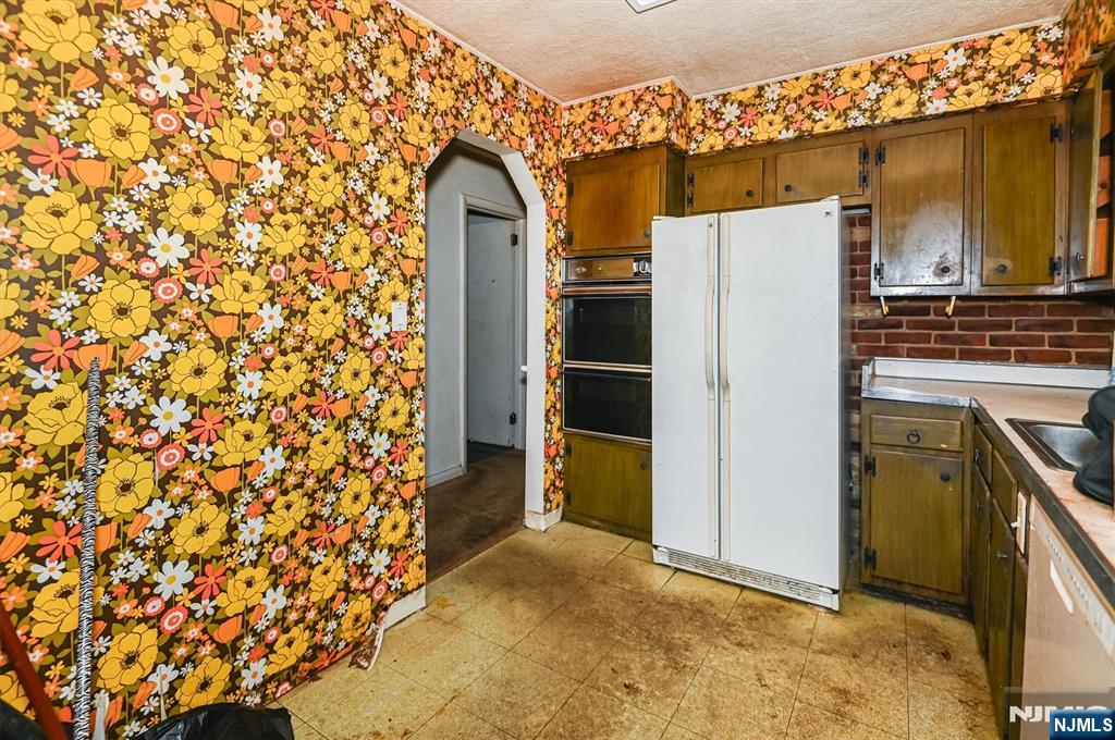 286 Ridgewood Boulevard