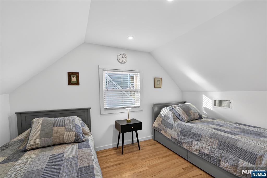 96 Lynwood Road