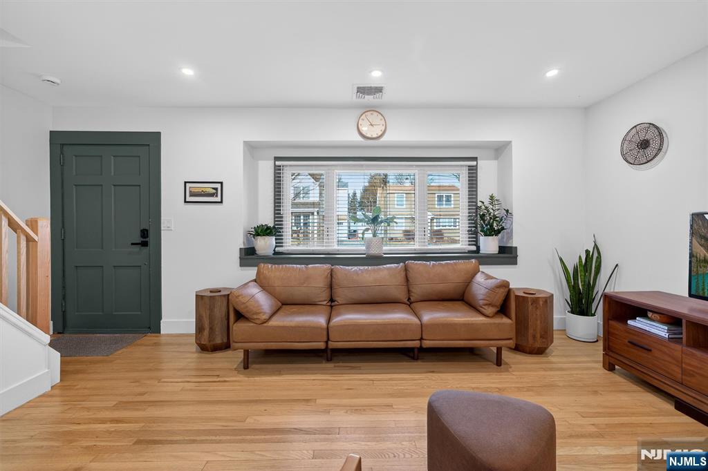 96 Lynwood Road