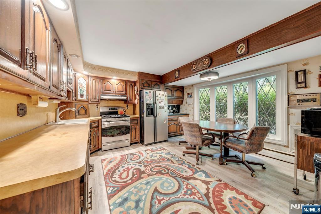 75 Cherokee Avenue