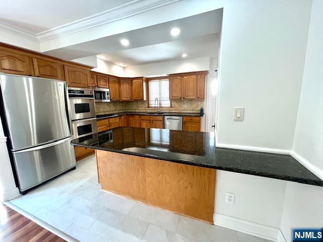 42 Oakland Avenue