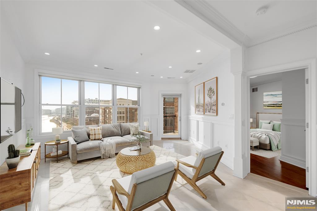 22 Ave At Port Imperial 403