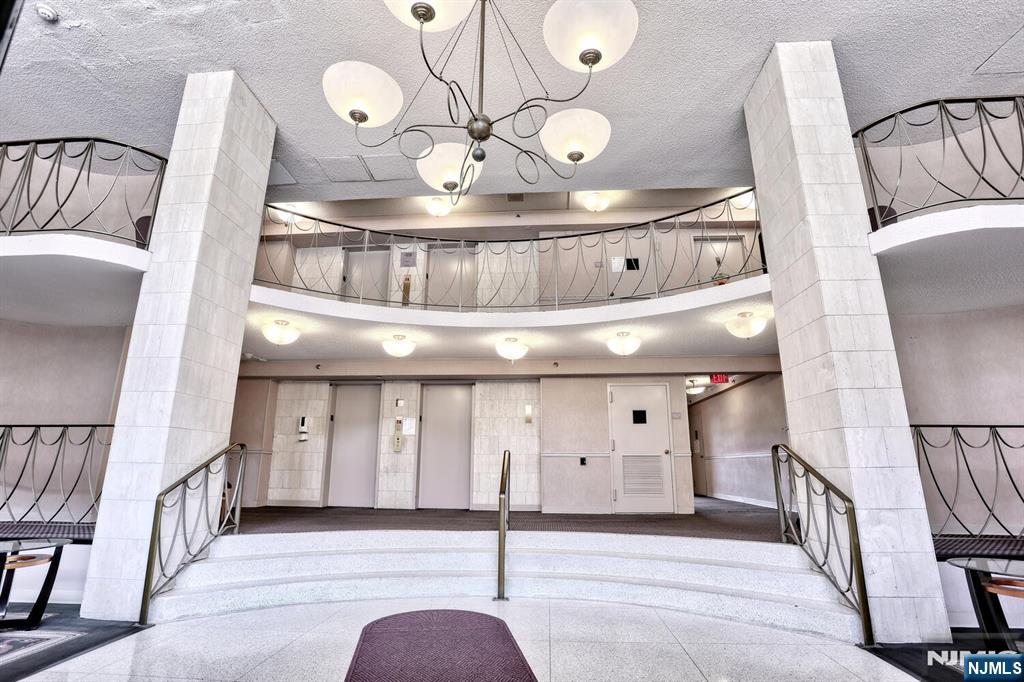 160 Overlook Avenue 2D