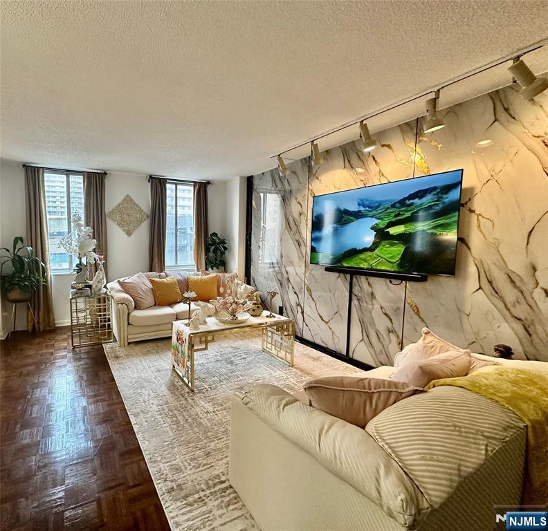 160 Overlook Avenue 2D