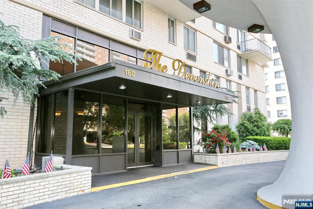 160 Overlook Avenue 2D