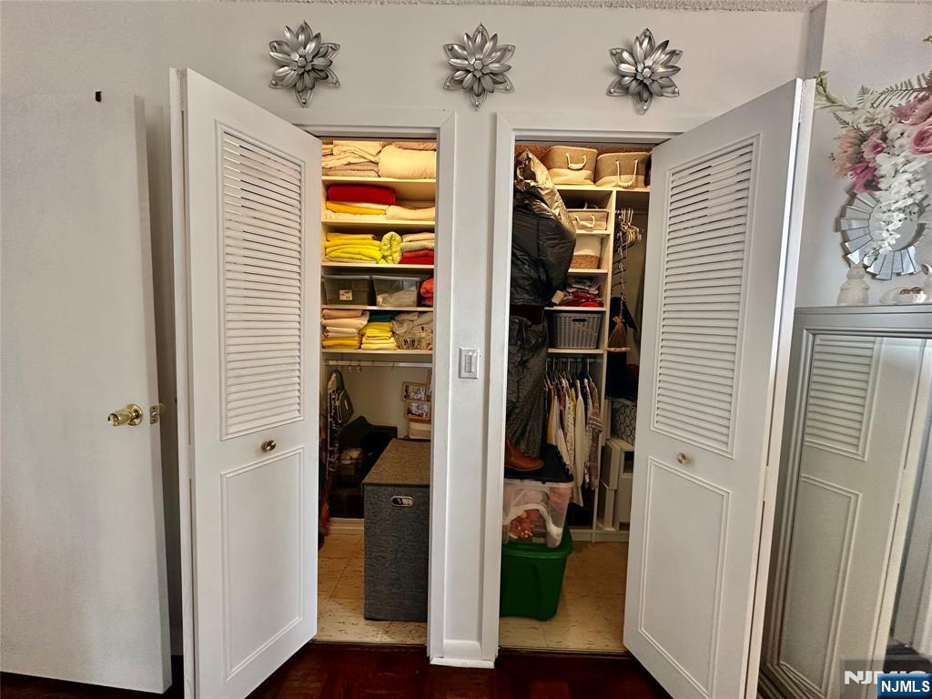 160 Overlook Avenue 2D