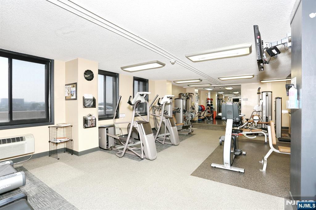 160 Overlook Avenue 2D