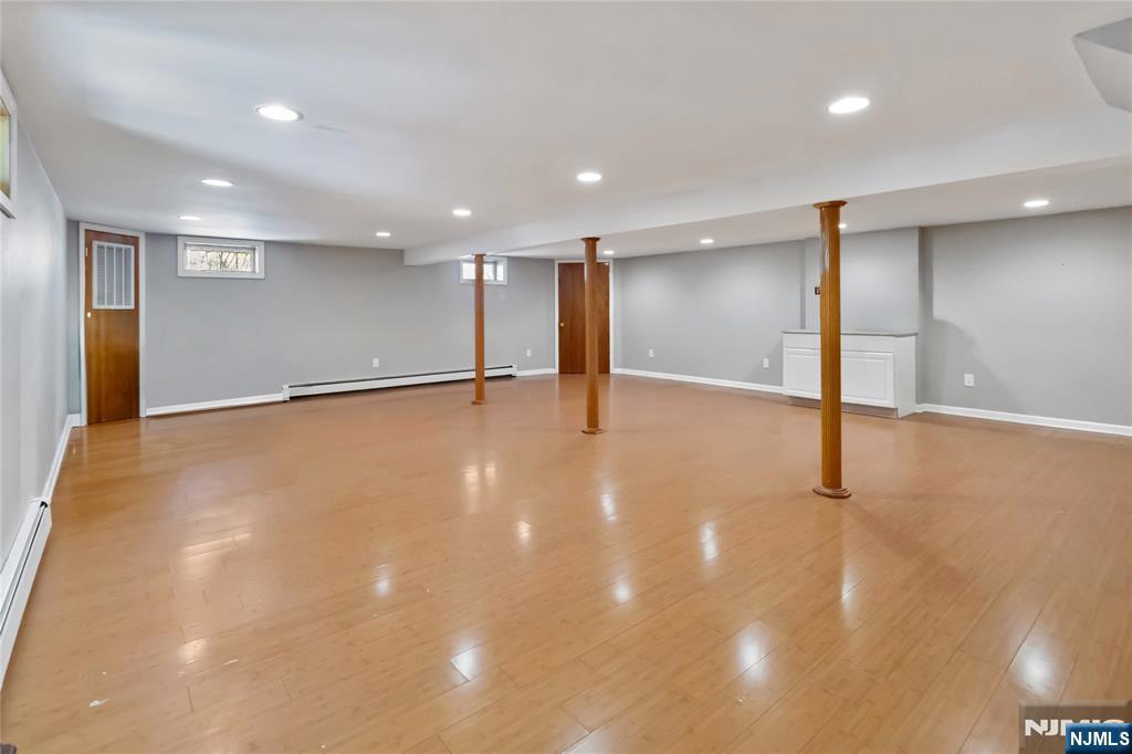 18 Kings Court