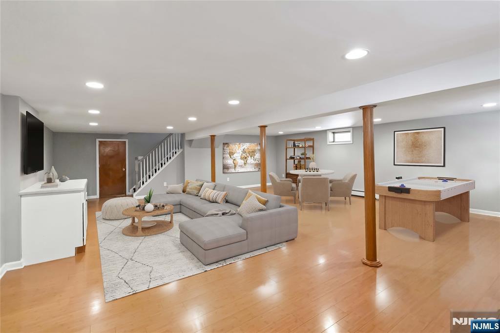 18 Kings Court