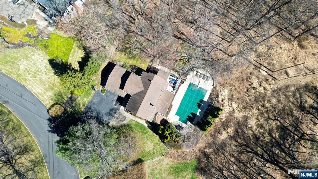 43 Hering Road