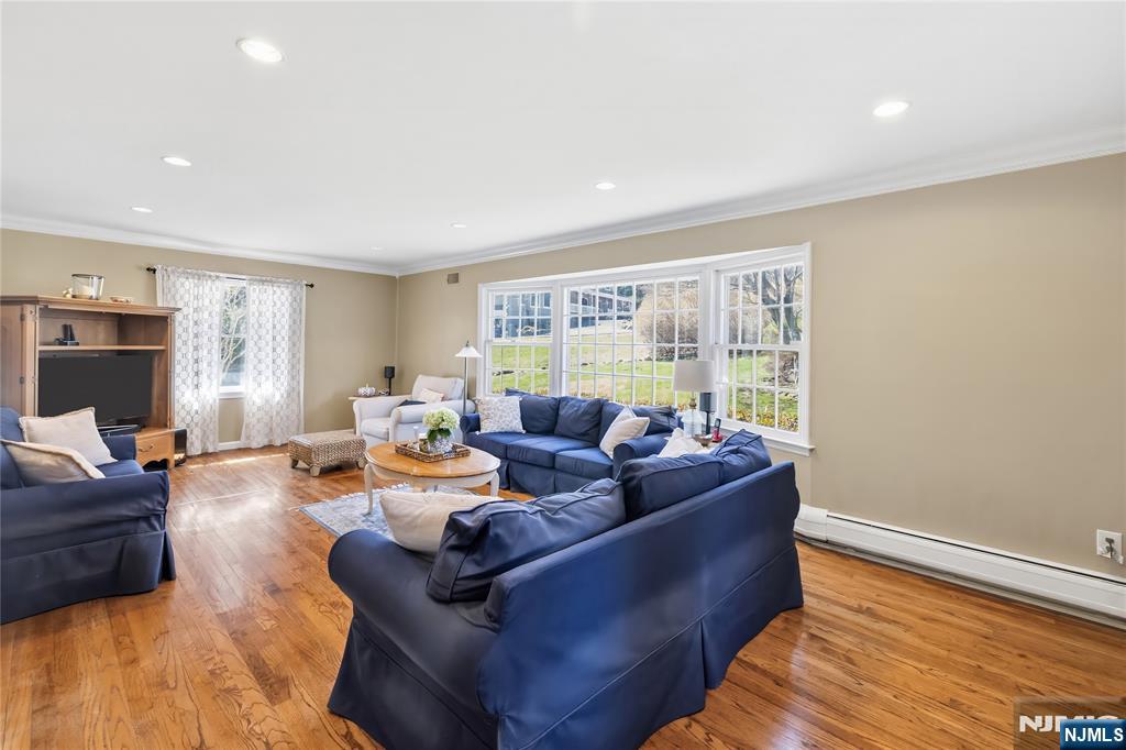 43 Hering Road