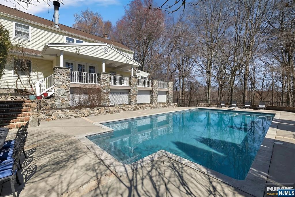 43 Hering Road