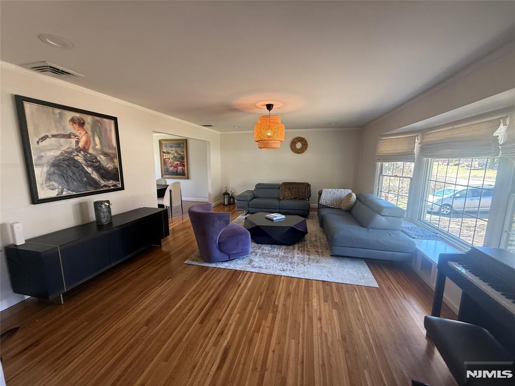 60 Eileen Drive