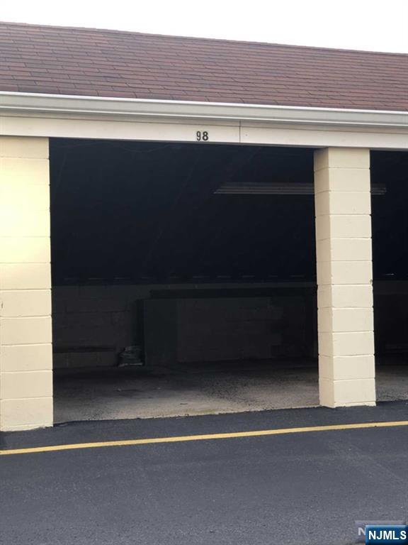 2205 N Central Road 5A