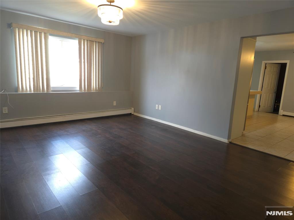 385 Westervelt Place